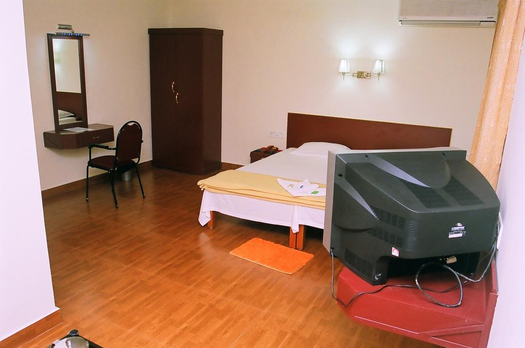 Hotel Srinivas Kochi Номер фото