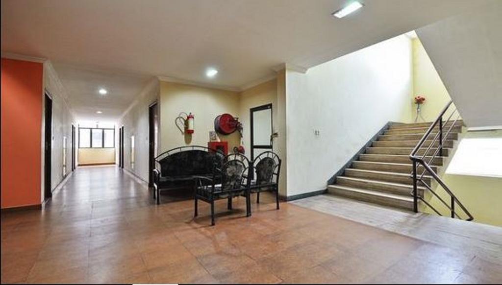 Hotel Srinivas Kochi Екстер'єр фото